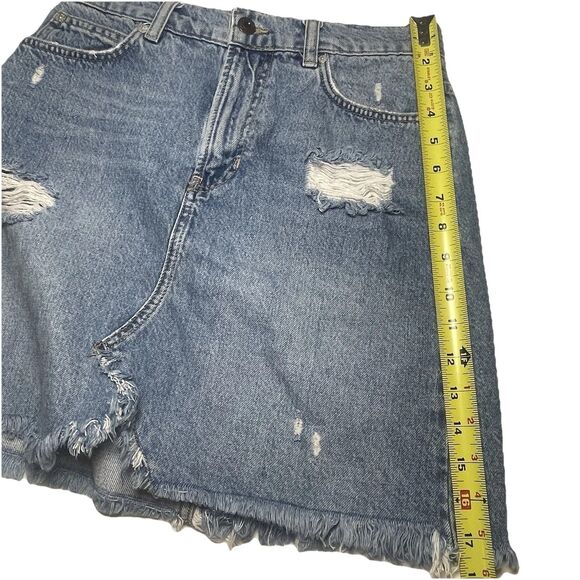 We‎ The Free by Free People Denim Skirt Size 26 Blue Distressed Raw Hem Boho - Picture 6 of 6
